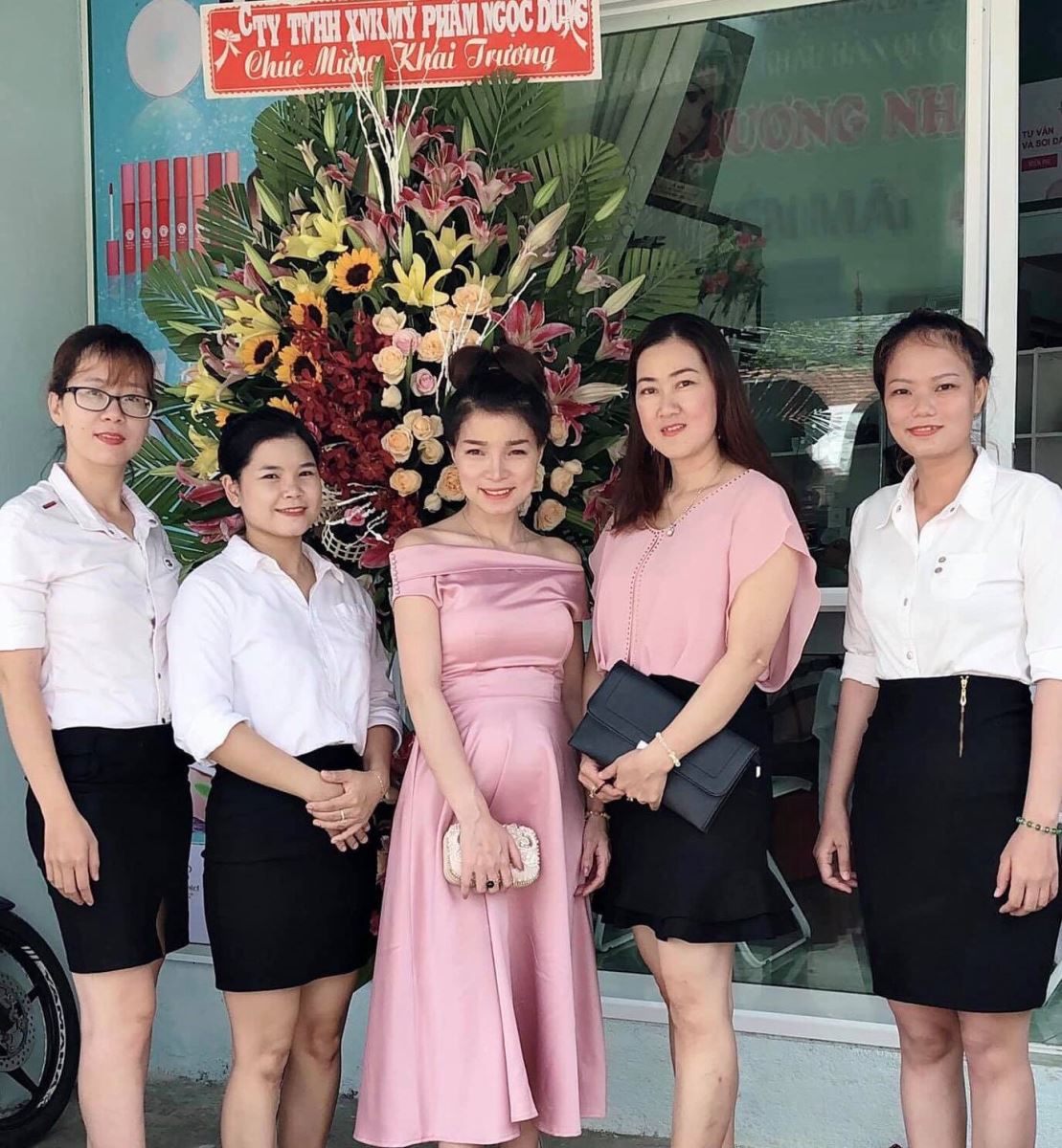Mỹ phẩm Ngọc Dung – Tưng bừng khai trương chi nhánh mới – Cơ sở kinh doanh Ngọc Thảo