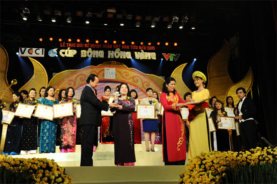 Ăn mày cửa Phật trở thành nữ doanh nhân thành đạt