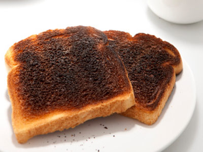 Câu chuyện về miếng bánh mì cháy và trái tim yêu thương chân thành