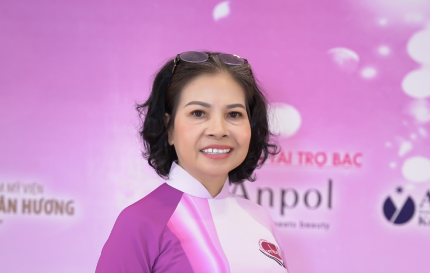 Giáo sư Shiatsu – Trương Thị Ngọc Ánh nhận giải thưởng Teacher Of The Year