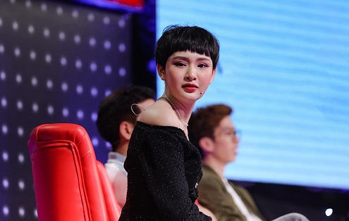 Hiền Hồ bị hủy show giữa bão scandal
