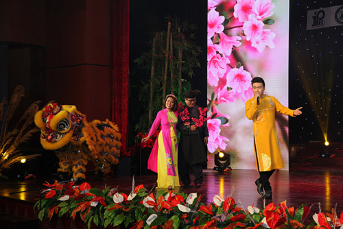 ''Hoàng tử bolero'' Đồng Thanh Tâm đồng hành cùng tiếng thơm Cây Thị
