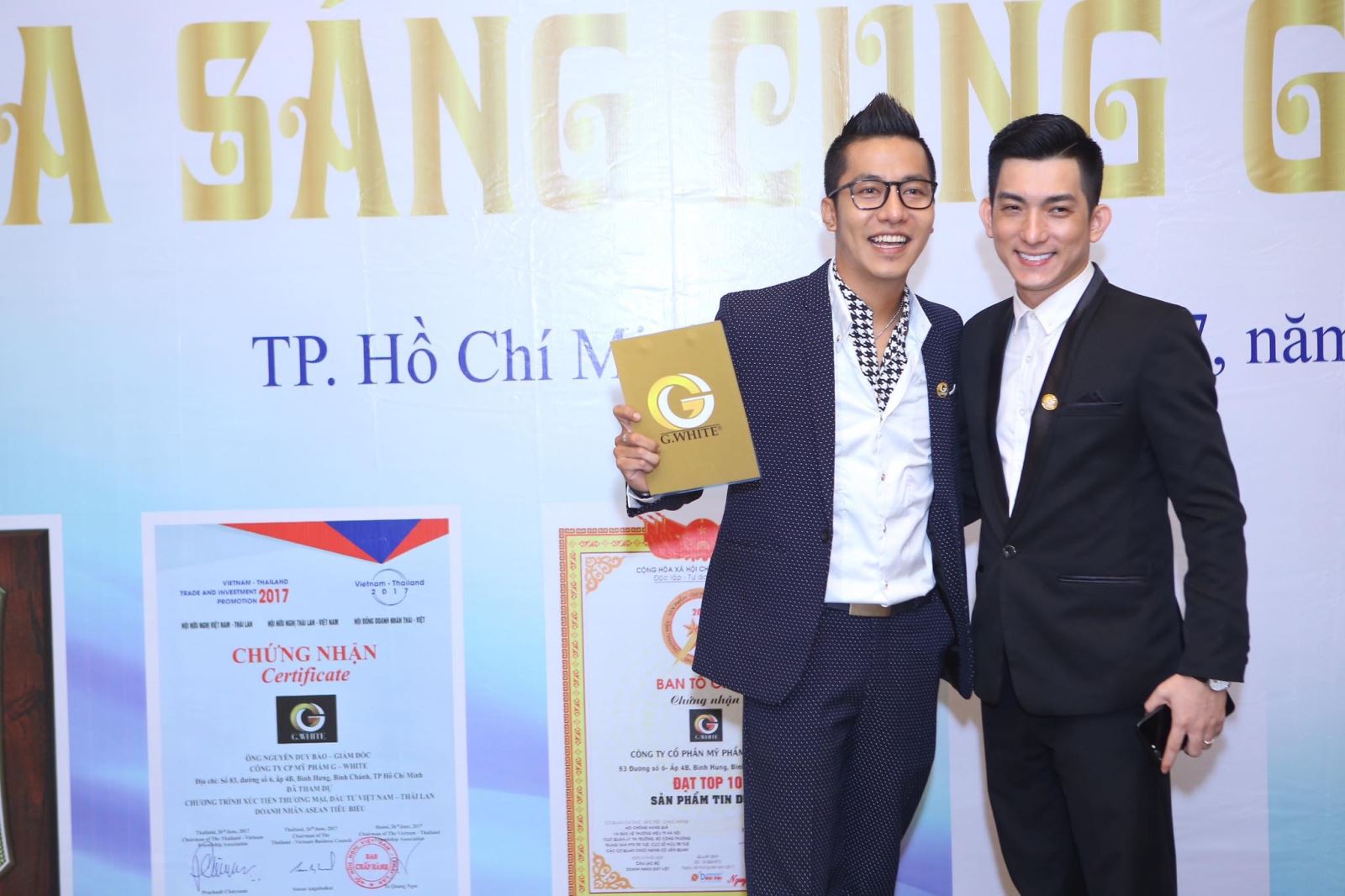 Hoàng Rapper đến dự hội thảo chăm sóc da của Doanh nhân Bảo Duy
