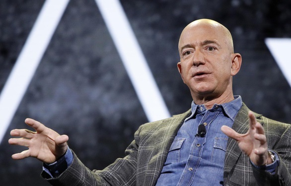 Jeff Bezos rời ghế CEO Amazon, người kế nhiệm là ai?
