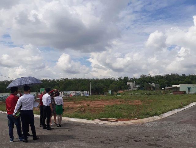 Loạn môi giới: Mua đất quận 9 TPHCM, ''cò'' dẫn xuống tận... Đồng Nai