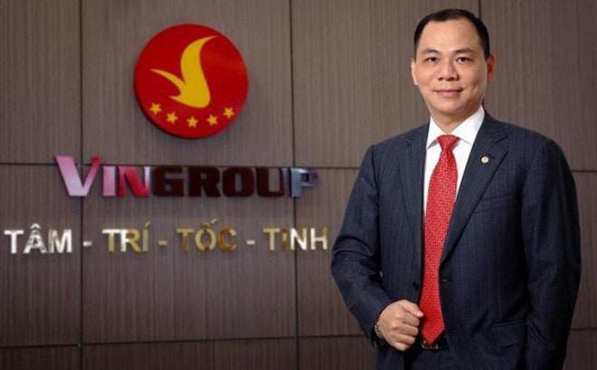 Những pha ''bẻ lái'' không thể hiểu nổi của tỷ phú Phạm Nhật Vượng 