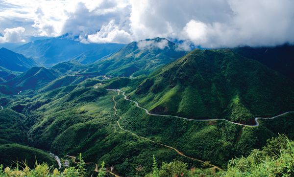 Pha Đin, một trong tứ đại đỉnh đèo miền Tây Bắc điểm đến hấp dẫn du khách 