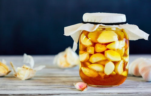 Tỏi ngâm mật ong chữa bệnh gì?