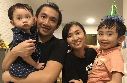 Từ cậu bé giao báo trở thành CEO