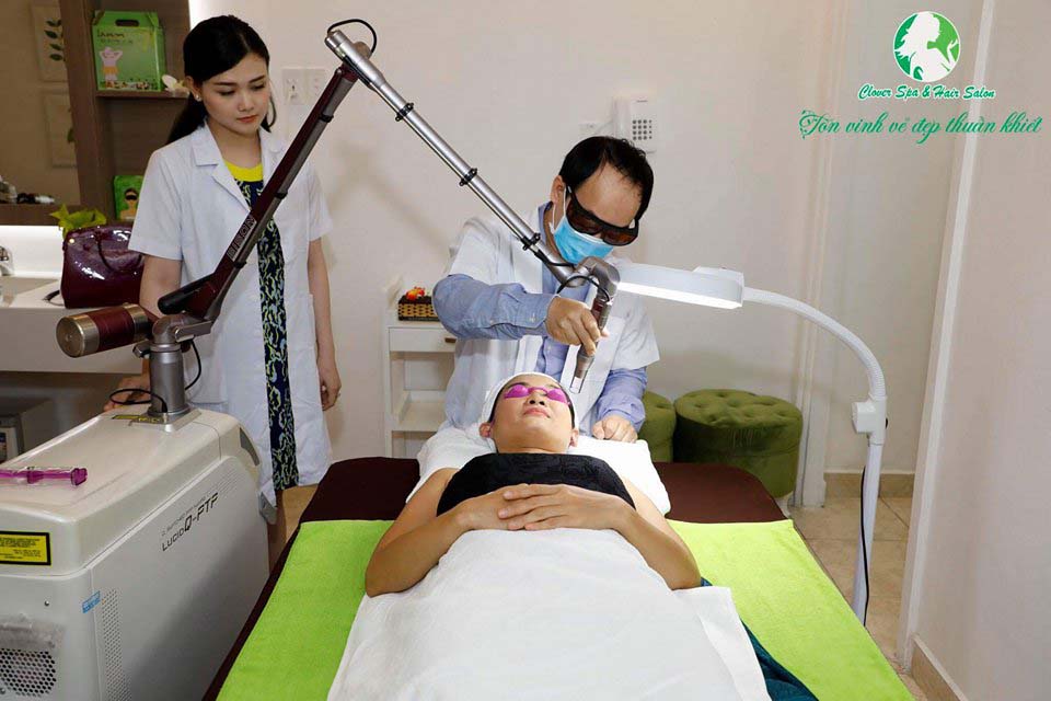 Xóa sạch tàn nhang, bạn sẽ chưa tin khi chưa đến Clover Spa