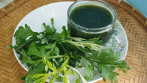 Những ai không nên ăn ngải cứu