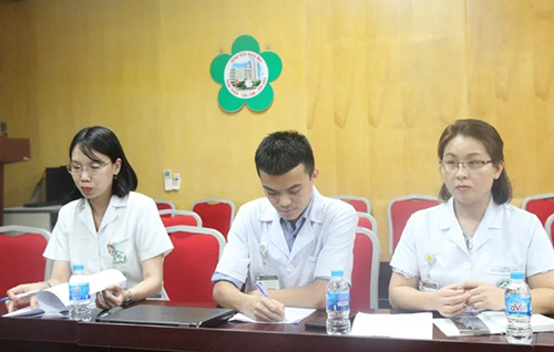 Nữ sinh viên năm thứ 2 nhập viện do ''cuồng yêu''