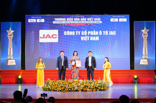JAC VINH HẠNH NHẬN “HUY CHƯƠNG VÀNG SẢN PHẨM DỊCH VỤ CHẤT LƯỢNG VÌ NGƯỜI TIÊU DÙNG 2024”