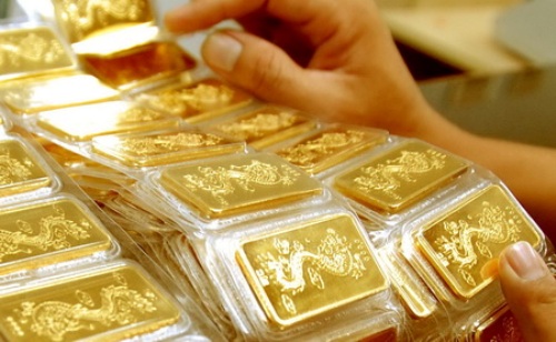 Giá vàng tiếp tục giảm khoảng 100.000 đồng/lượng 