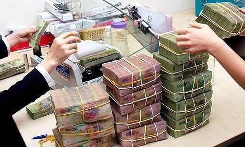 Ngân hàng 'tố khổ' thu hồi nợ