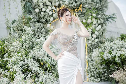 A Cosmetics trở lại với dòng sản phẩm mới đầy ấn tượng