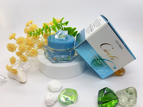 Kem dưỡng trắng da ngữa mụn Circle