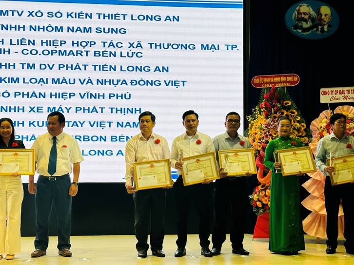 Công ty Nhôm Nam Sung, doanh nghiệp thực hiện tốt chính sách, pháp luật thuế