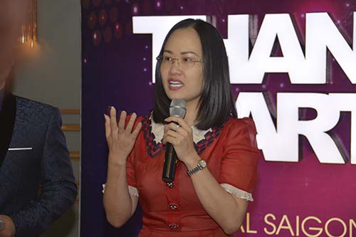 Nhà báo Nguyễn Minh Thúy - TGĐ Trường Sơn Media gửi lời cảm ơn sâu sắc tới các Bông hồng Quyền lực, nghệ sĩ, phóng viên và ekip thực hiện chương trình