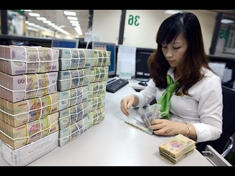 Dừng cho vay tuần hoàn: Các ngân hàng đừng chỉ lo than vãn!