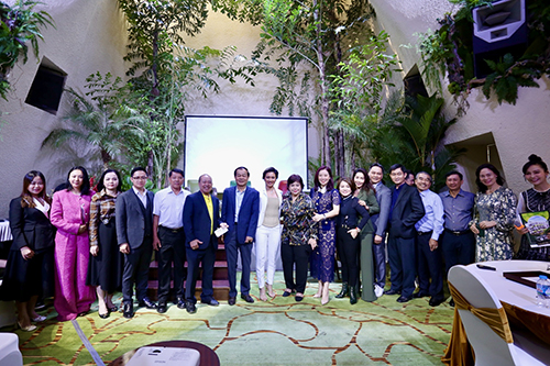 Nguyễn Gia Bảo (Chủ tịch HĐQT/Nhà sáng lập The Golf House) cùng các vị khách quý có mặt trong chương trình