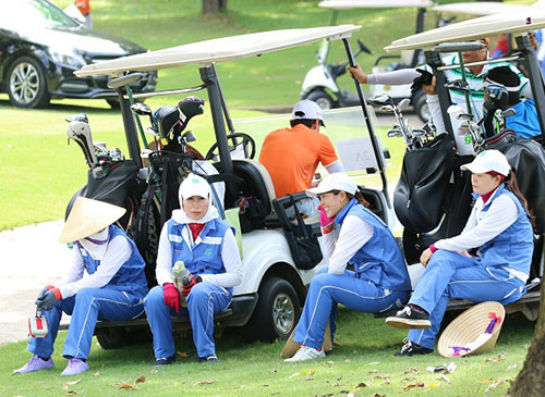 caddy_Sân golf Laguna Lăng Cô-edited.jpeg