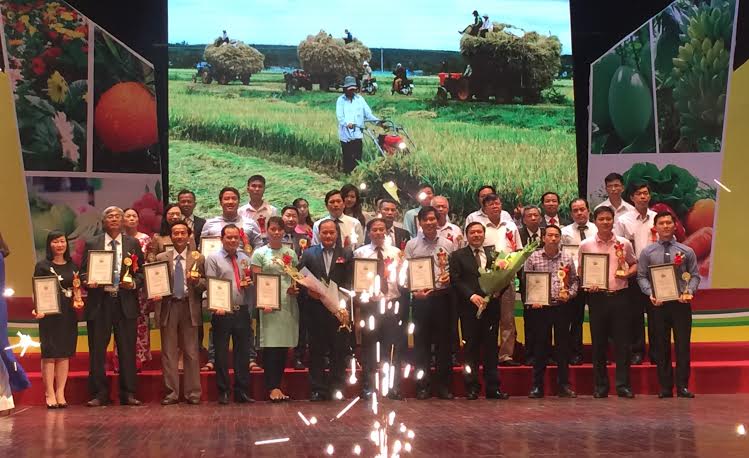 nông nghiệp việt nam, doanh nghiệp nông nghiệp, đầu tư vào nông nghiệp, thương hiệu nông nghiệp