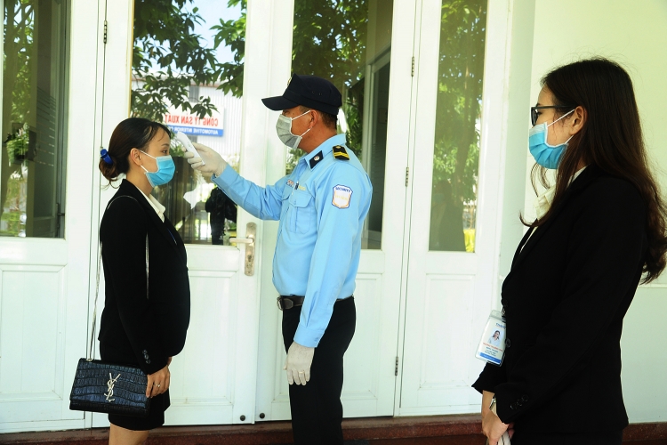Việt Nam nhận được sự khen ngợi vì kiềm chế sự lây lan của virus