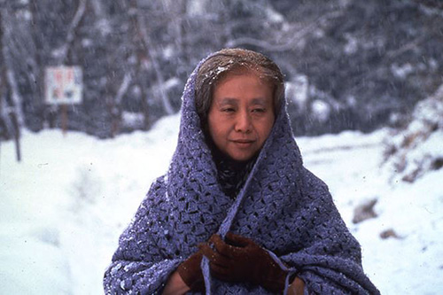 Oshin lúc già do Nobuko Otowa đóng.