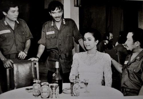 Chuyện ít biết về 4 người vợ của Thương Tín - Kỳ 2: Mối tình 11 năm với ca sĩ Hồng Nhung