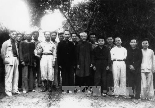 Lễ phong quân hàm cho Đại tướng Võ Nguyên Giáp diễn ra như thế nào?