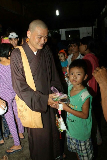 Bệnh Viện Đa Khoa tỉnh Bình Dương, Thích Bửu Thành, Chùa Bửu Châu, trung thu, Hội Hạnh Thiện Tâm Tuệ, tương lai, yêu thương