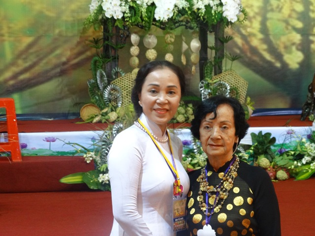 Con dù lớn vẫn là con của mẹ ...