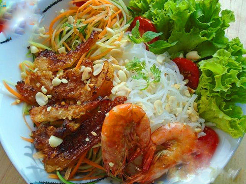 Bún tôm thịt nướng đậm đà cho ngày cuối tuần khó quên