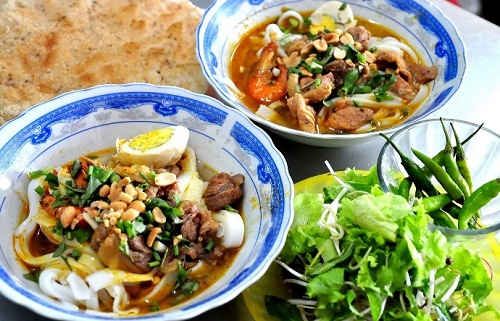 mi-quang-mon-chua-an-nhu-chua-den-da-nang