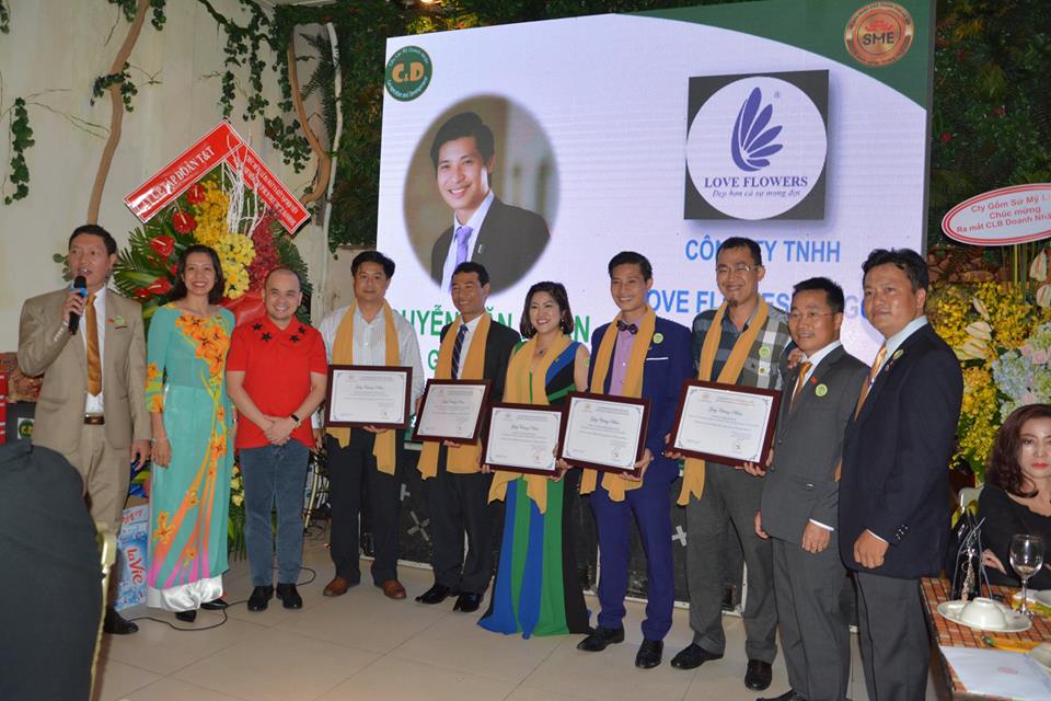 nhà hàng Con Gà Trống, HASMEA, Câu lạc bộ doanh nhân C&D, doanh nghiệp trẻ, vừa và nhỏ, vận động, Nữ Doanh nhân, tôn chỉ, mục đích, Thương hiệu vàng,thương hiệu vàng quốc gia, thương hiệu vàng việt nam, thương hiệu vàng sản phẩm dịch vụ , thương hiệu vàng