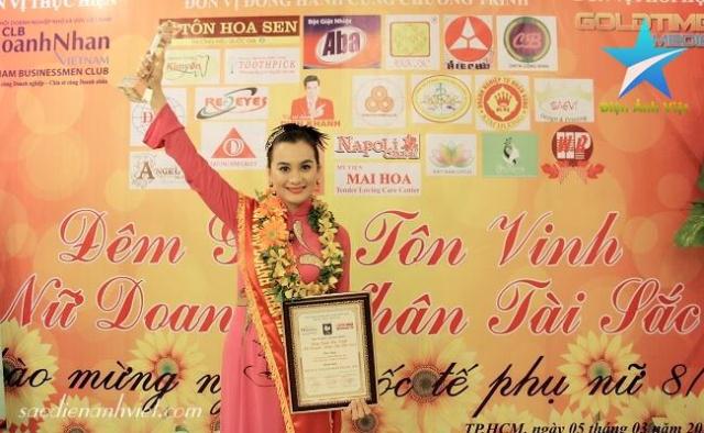 Doanh nhân, diễn viên, người mẫu Trần Bích Vân, nhiều con người trong một.