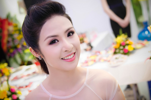 Hoa hậu Ngọc Hân: Nói thẳng, nhiều người bảo tôi 'biết một mà không biết hai'