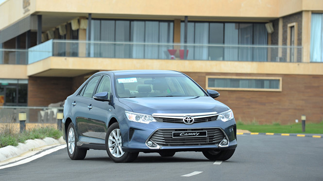 Toyota Việt Nam triệu hồi hơn 2.400 xe Camry 2.0E