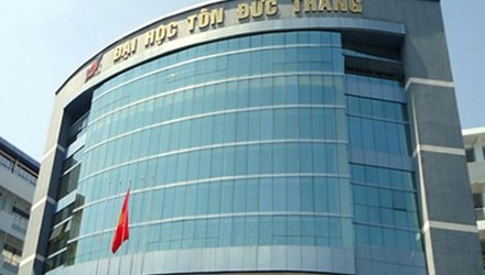 Trường Tôn Đức Thắng dừng việc tự phong Giáo sư